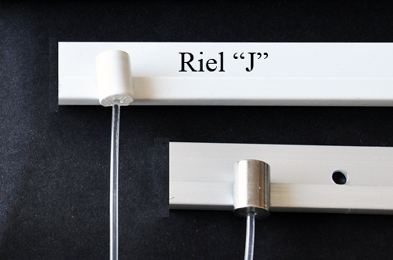 Riel J blanco